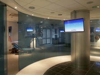 Single Glazed Frameless Glass Wall Partition Gallery 8